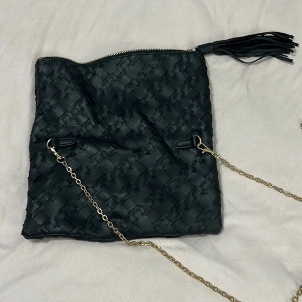 5/15 Urban Expressions black certified vegan woven crossbody fringe pull